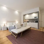 Lovelystay - Rico's - Almada 1ºf *