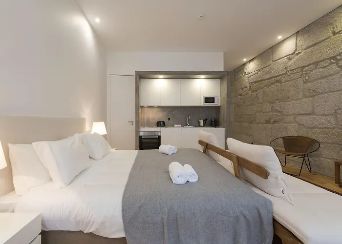 Διαμέρισμα Lovelystay - Rico's - Almada 1ºf *