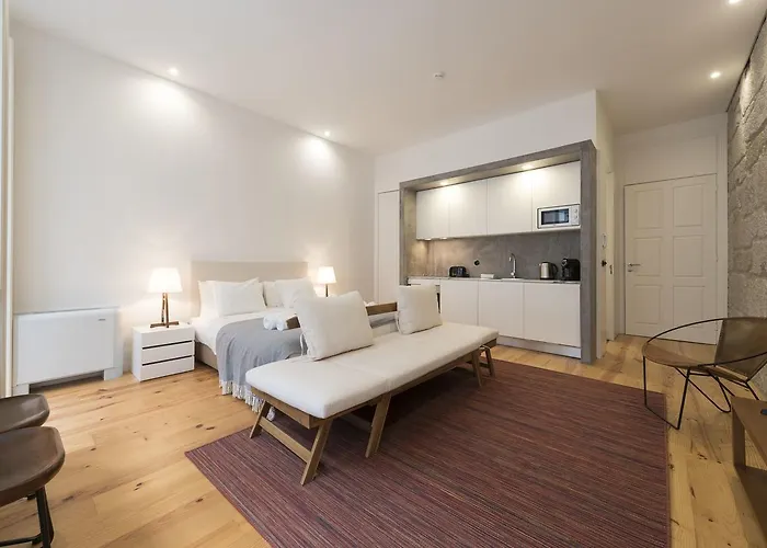 Lovelystay - Rico's - Almada 1ºf *