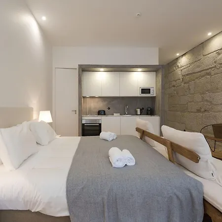 Apartamento LovelyStay - Rico's Apartment - Almada 1ºF *