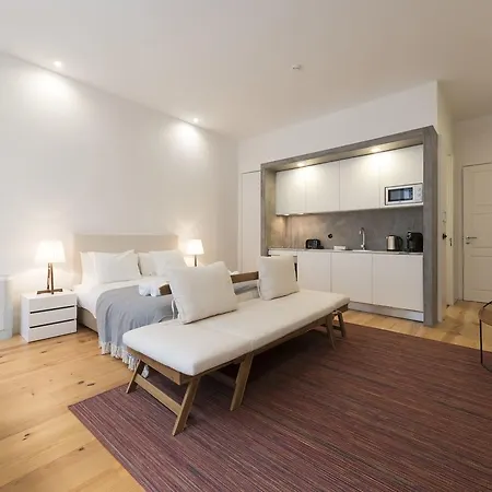LovelyStay - Rico's Apartment - Almada 1ºF *
