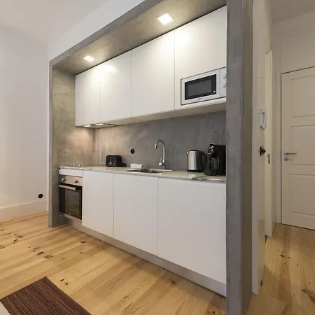 LovelyStay - Rico's Apartment - Almada 1ºF Oporto