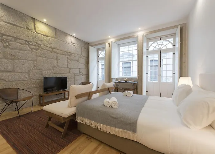 Lovelystay - Rico's - Almada 1ºf *