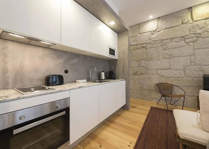 Lovelystay - Rico's - Almada 1ºf Apartment *