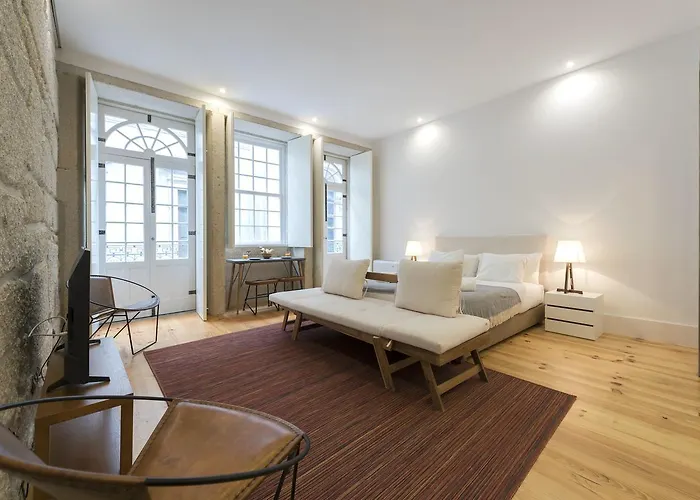 Lovelystay - Rico's - Almada 1ºf * Porto