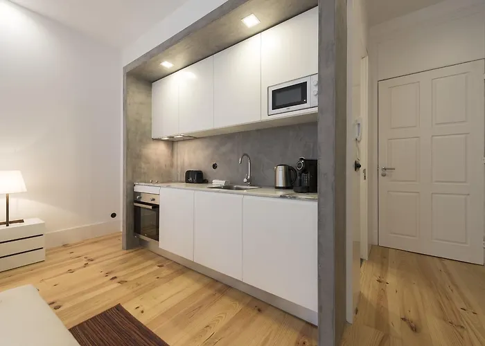 Lovelystay - Rico's - Almada 1ºf Порту