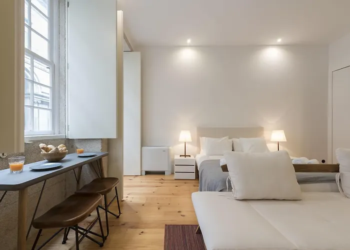 Lovelystay - Rico's - Almada 1ºf *