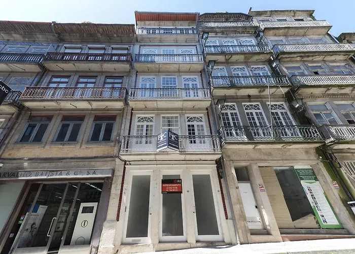 Appartement Lovelystay - Rico's - Almada 1ºf